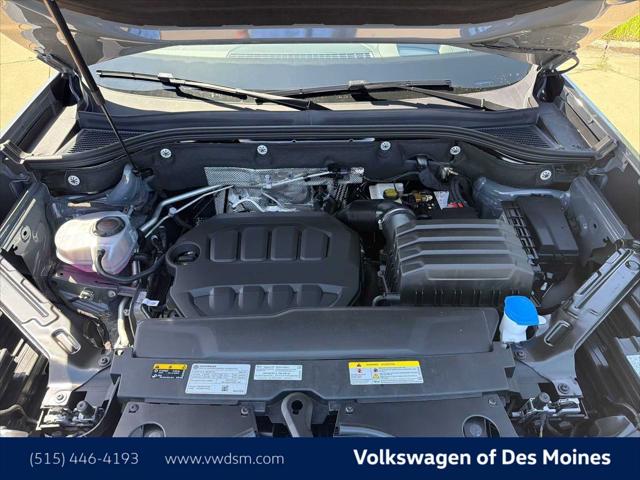 2026 Volkswagen Atlas Cross Sport SEL Premium R-Line