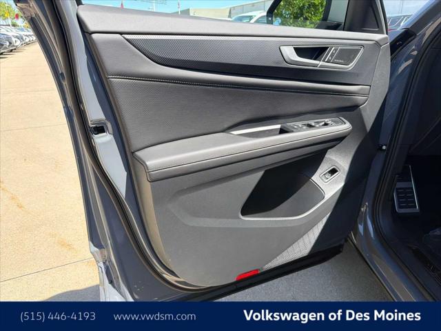 2026 Volkswagen Atlas Cross Sport SEL Premium R-Line