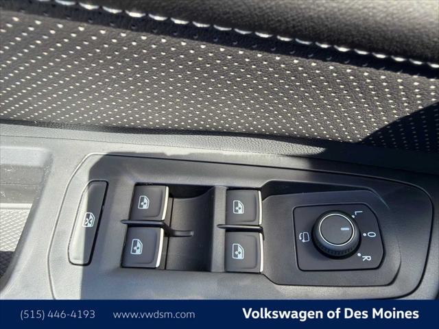 2026 Volkswagen Atlas Cross Sport SEL Premium R-Line