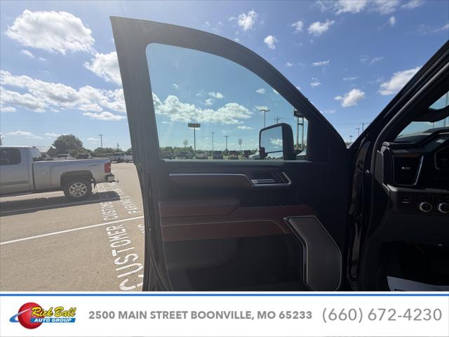 2026 GMC Sierra 2500HD Crew Cab, Standard Bed, Denali Ultimate, 4WD