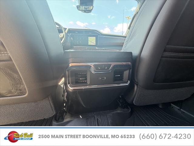 2026 GMC Sierra 2500HD Crew Cab, Standard Bed, Denali Ultimate, 4WD