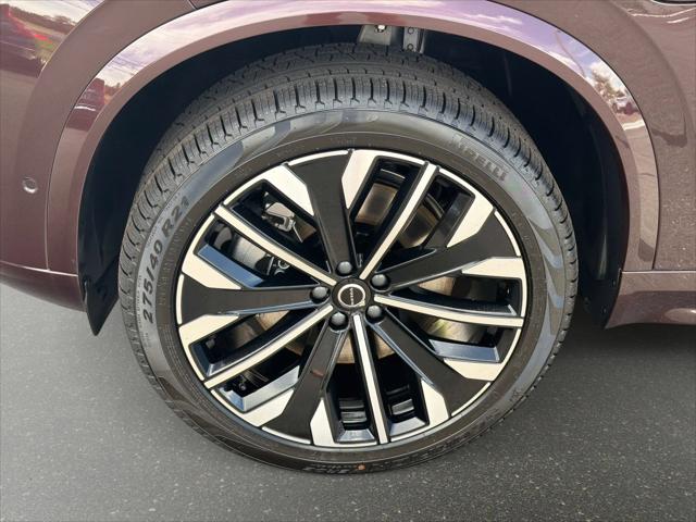2026 Volvo XC90 Plug-In Hybrid Ultra, T8 AWD, Electric/Gasoline, Bright, 7 Seats