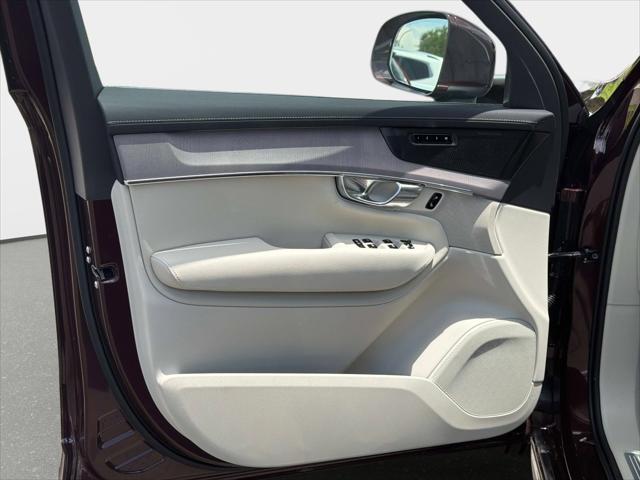 2026 Volvo XC90 Plug-In Hybrid Ultra, T8 AWD, Electric/Gasoline, Bright, 7 Seats