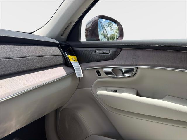 2026 Volvo XC90 Plug-In Hybrid Ultra, T8 AWD, Electric/Gasoline, Bright, 7 Seats