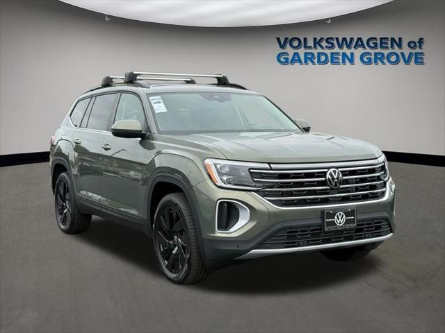 2026 Volkswagen Atlas SE with Technology