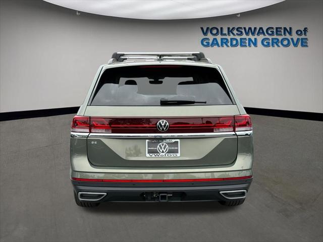 2026 Volkswagen Atlas SE with Technology