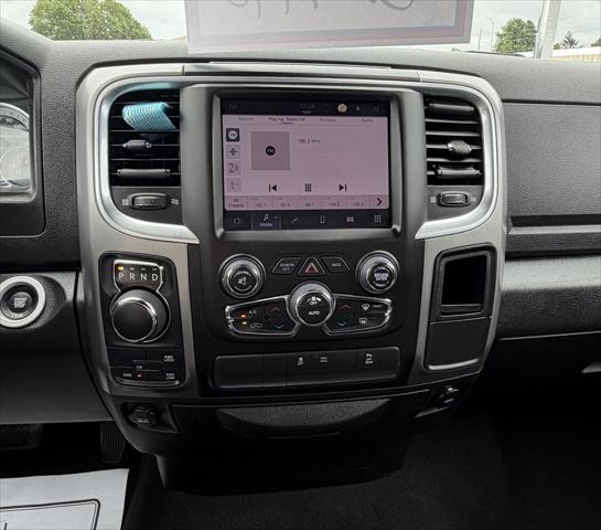 2022 Ram 1500 Classic Warlock Quad Cab 4x4 6'4" Box