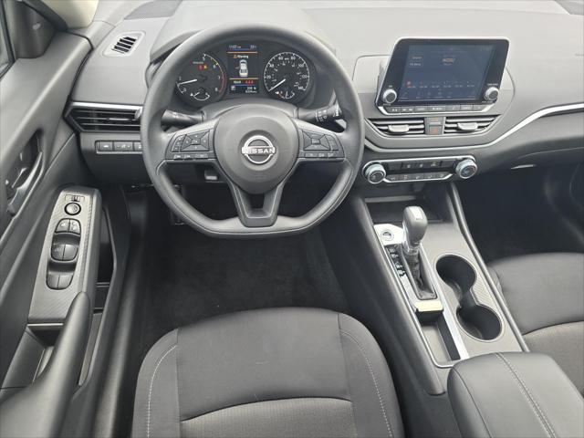 2025 Nissan Altima S FWD