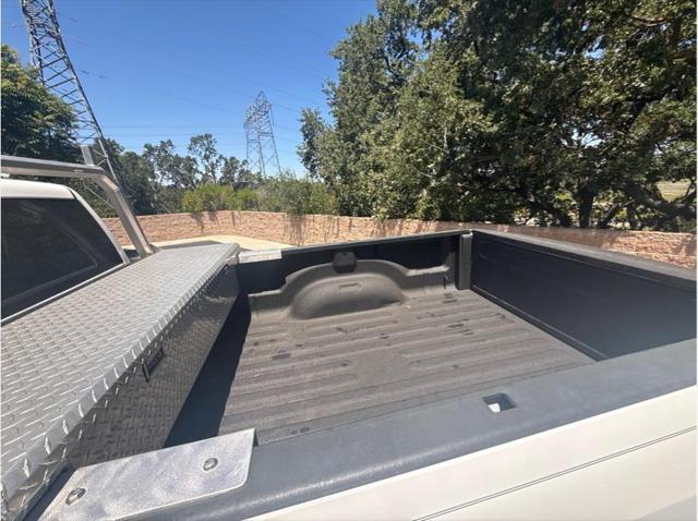 2017 Ram 3500 Tradesman Regular Cab 4x4 8' Box