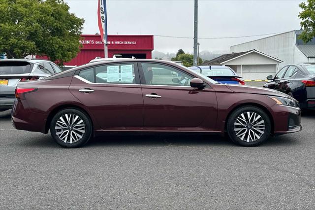 2024 Nissan Altima SV FWD