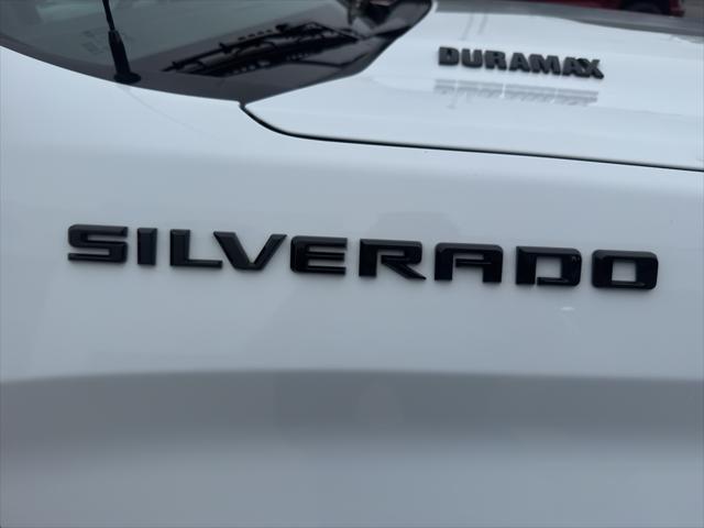 2023 Chevrolet Silverado 1500 4WD Crew Cab Short Bed RST