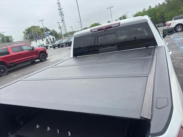 2023 Chevrolet Silverado 1500 4WD Crew Cab Short Bed RST