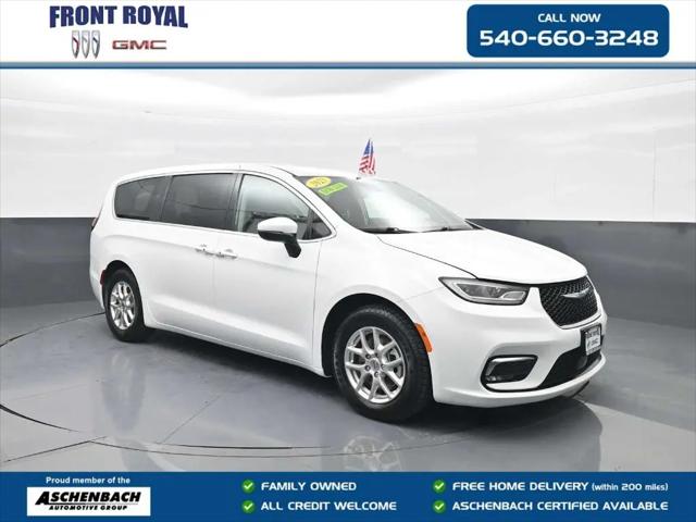 2023 Chrysler Pacifica Touring L for sale in Front Royal, VA