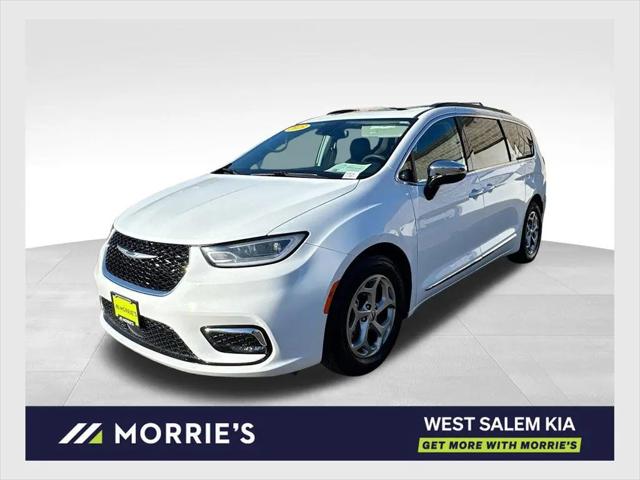2023 Chrysler Pacifica Limited for sale in West Salem, WI