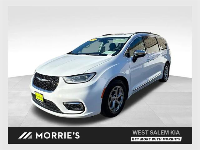 2023 Chrysler Pacifica Limited for sale in West Salem, WI
