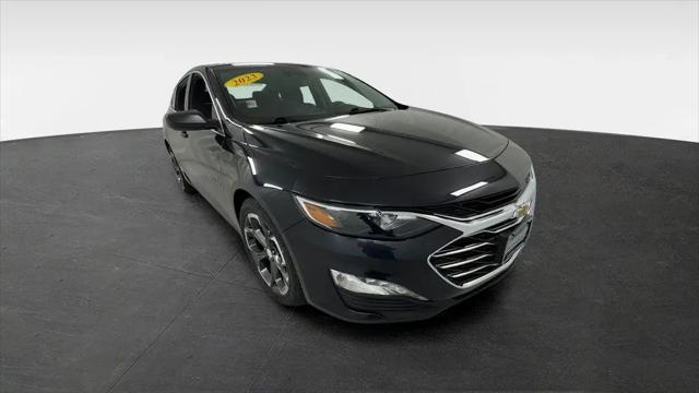 2023 Chevrolet Malibu FWD 1LT for sale in Janesville, WI