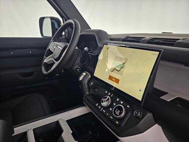 2026 Land Rover Defender P400 X-Dynamic SE