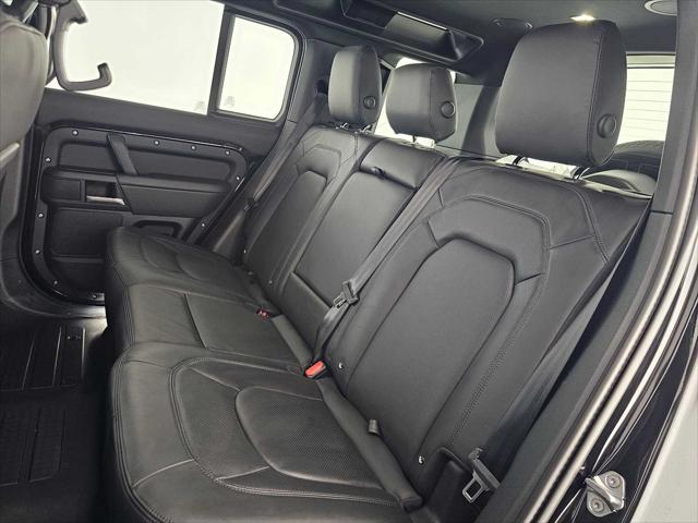 2026 Land Rover Defender P400 X-Dynamic SE