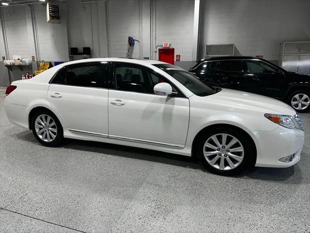 2012 Toyota Avalon Limited for sale in Waterloo, IA
