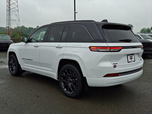2026 Jeep Grand Cherokee Summit 4x4