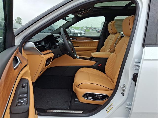 2026 Jeep Grand Cherokee Summit 4x4