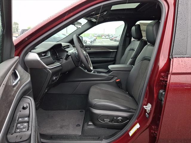2026 Jeep Grand Cherokee L Altitude 4x4