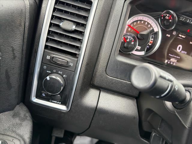 2022 Ram 1500 Classic Warlock Crew Cab 4x4 5'7" Box