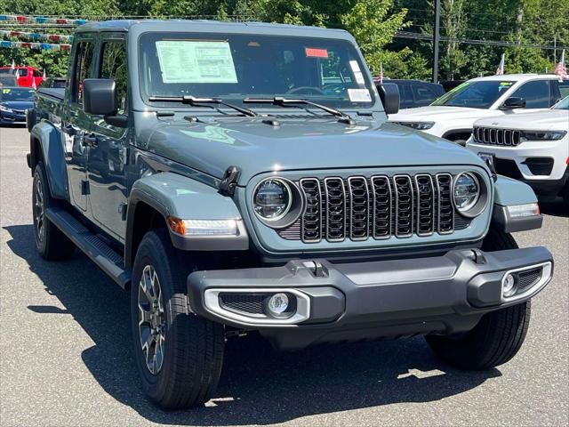 2026 Jeep Gladiator GLADIATOR SAHARA 4X4 2026 Jeep Gladiator GLADIATOR SAHARA 4X4