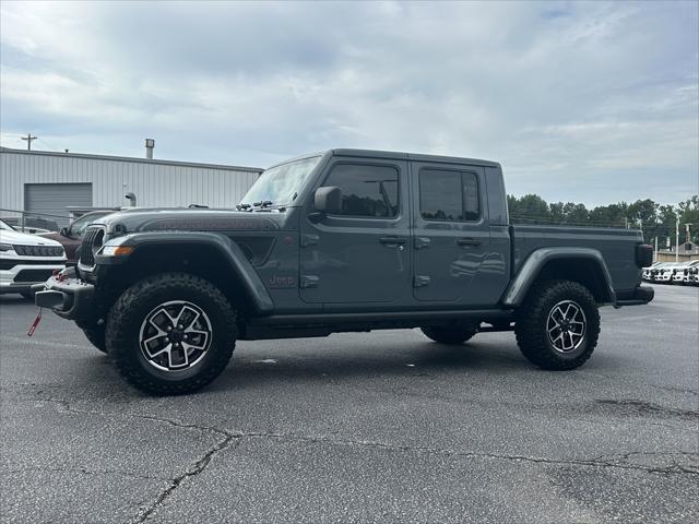 2026 Jeep Gladiator GLADIATOR SHADOW OPS 4X4