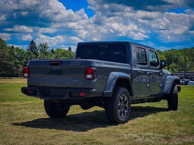2026 Jeep Gladiator GLADIATOR SAHARA 4X4