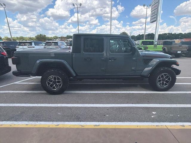 2026 Jeep Gladiator GLADIATOR SHADOW OPS 4X4 2026 Jeep Gladiator GLADIATOR SHADOW OPS 4X4