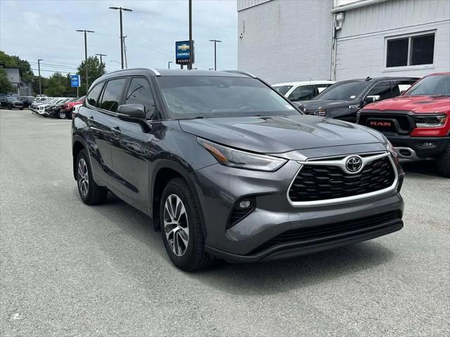 2024 Toyota Highlander XLE for sale in Knoxville, TN