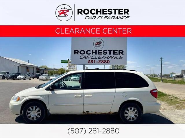 2007 Chrysler Town & Country Touring for sale in Rochester, MN