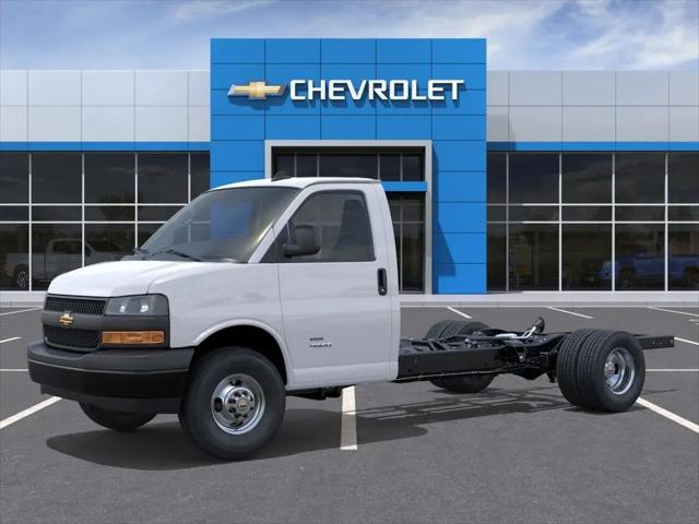 2025 Chevrolet Express Cutaway 4500 Van
