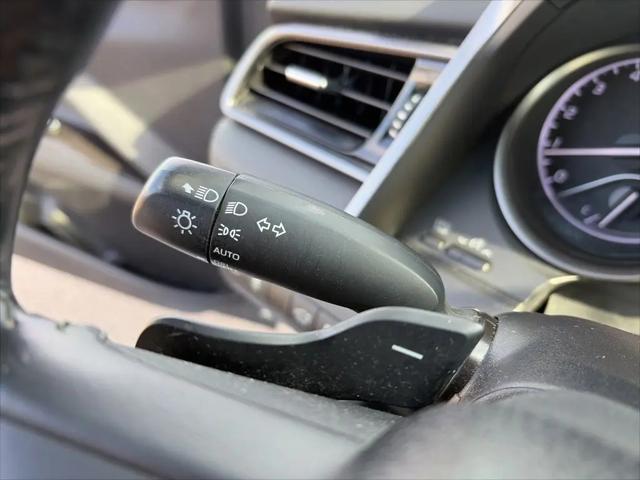 2023 Toyota Camry SE AWD