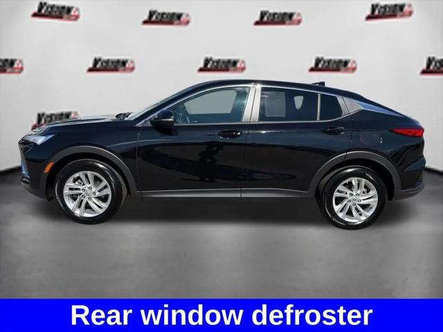 2025 Buick NV Preferred FWD