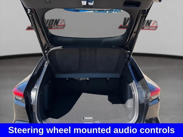 2025 Buick NV Preferred FWD