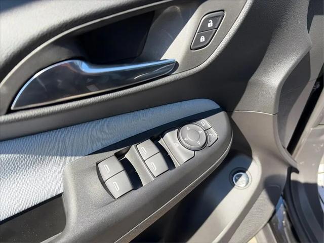 2025 Buick NV Preferred FWD