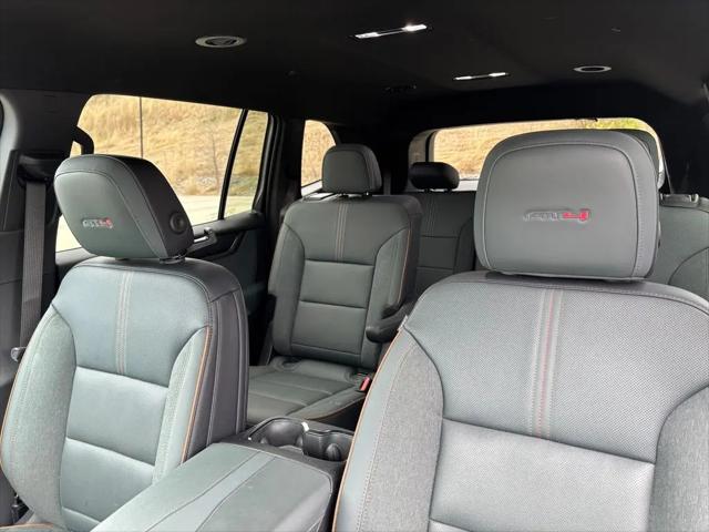 2024 GMC Acadia AWD AT4