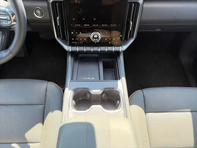 2024 GMC Acadia AWD AT4