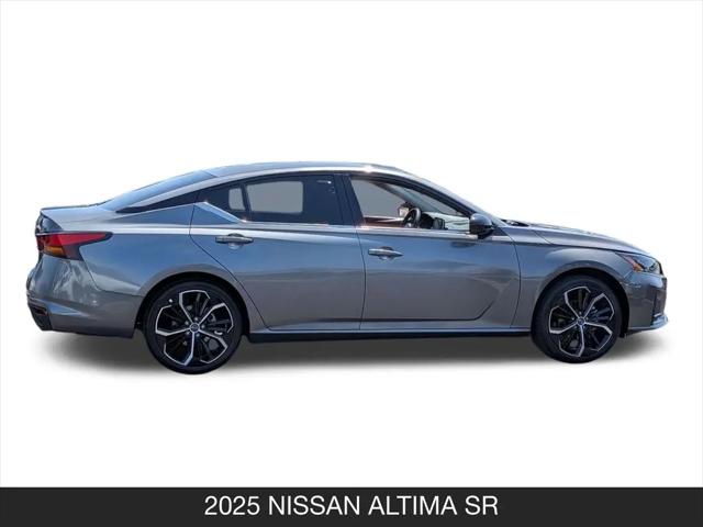 2025 Nissan Altima SR FWD