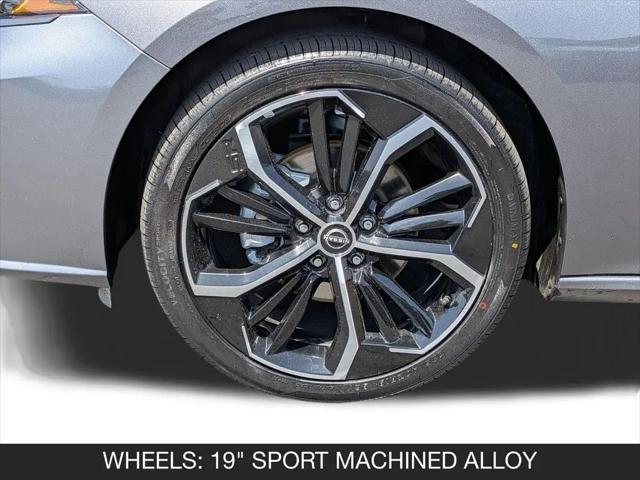 2025 Nissan Altima SR FWD