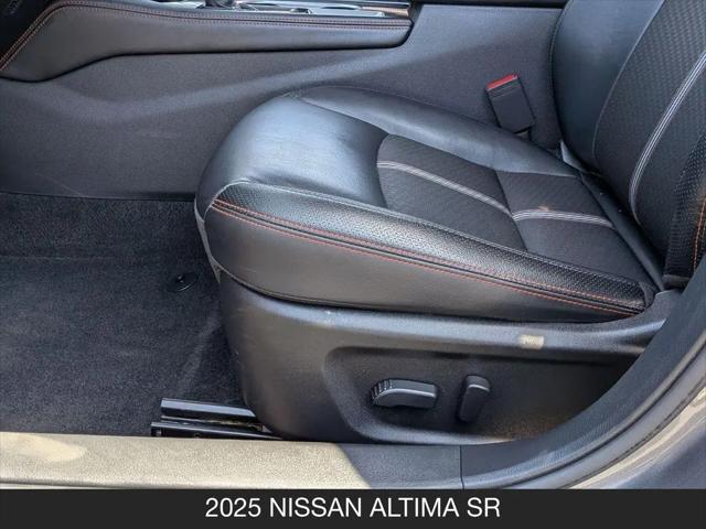 2025 Nissan Altima SR FWD