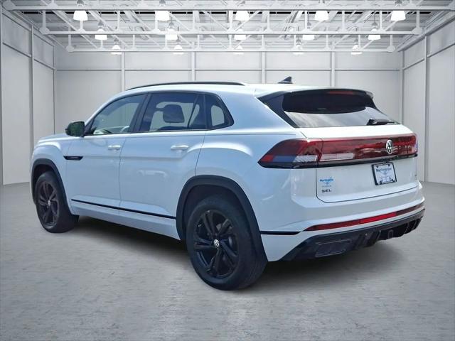 2025 Volkswagen Atlas Cross Sport 2.0T SEL R-Line Black