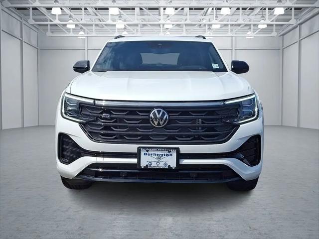2025 Volkswagen Atlas Cross Sport 2.0T SEL R-Line Black
