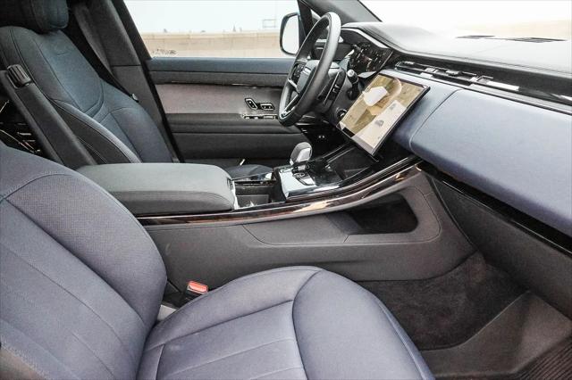 2024 Land Rover Range Rover Sport SE