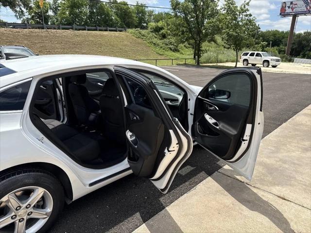 2020 Chevrolet Malibu FWD 1FL