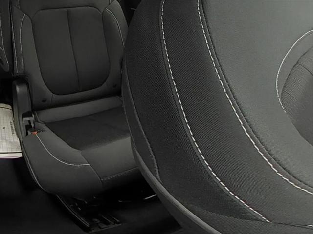 2025 Jeep Grand Cherokee L Laredo X 4x2