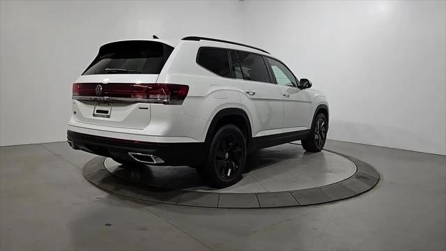 2026 Volkswagen Atlas SE with Technology