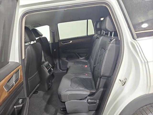 2026 Volkswagen Atlas SE with Technology